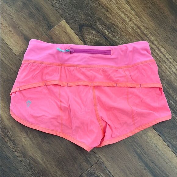Ivivva by Lululemon Speedy Shorts- size 10 coral - Picture 3 of 3